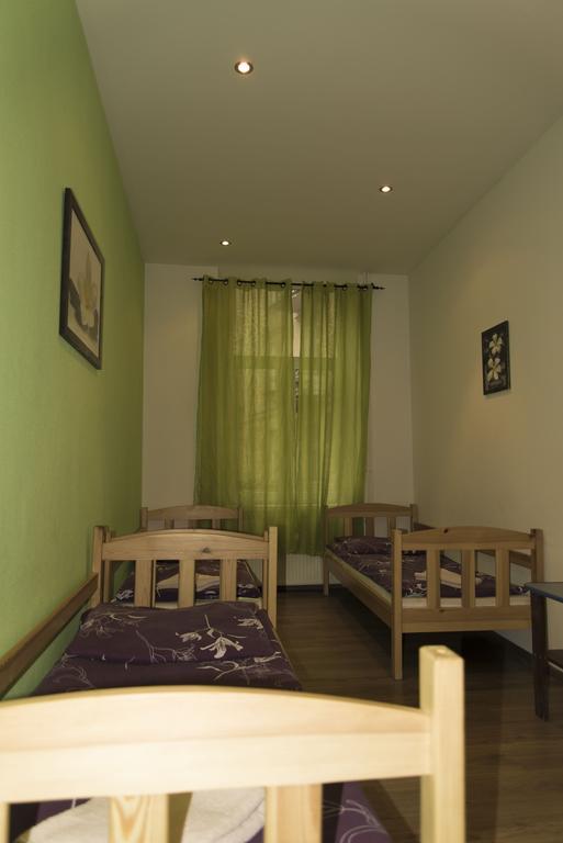 Hostel Yellow クラクフ 部屋 写真