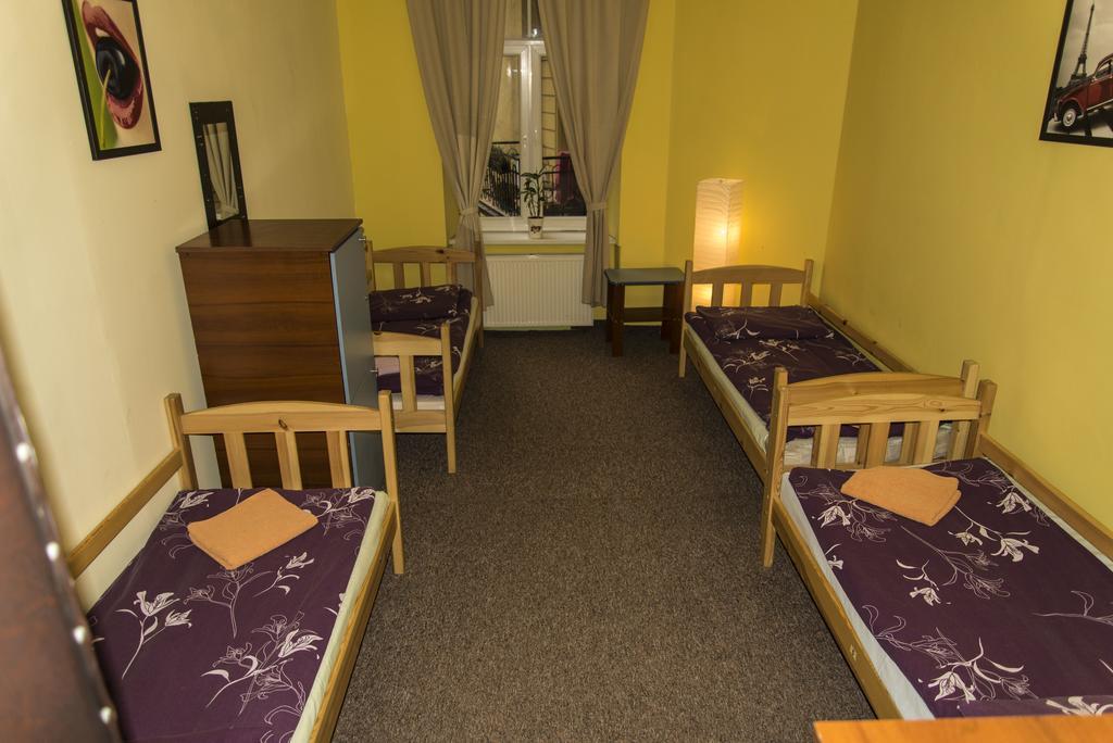 Hostel Yellow クラクフ 部屋 写真
